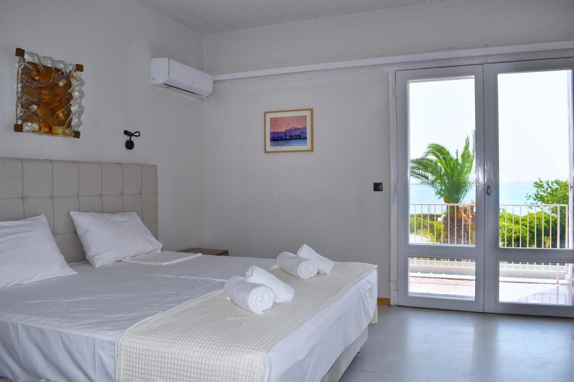 Hotel Theoxenia Missolonghi Ngoại thất bức ảnh
