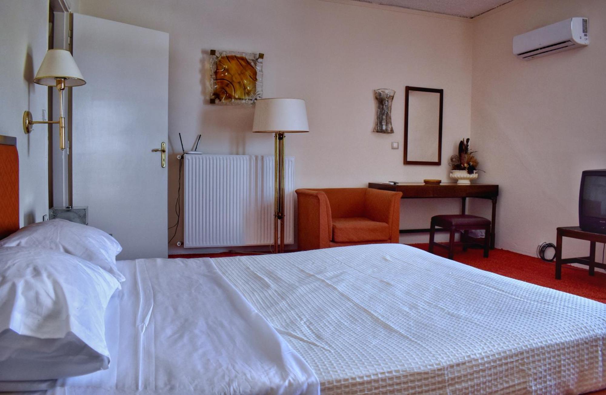 Hotel Theoxenia Missolonghi Ngoại thất bức ảnh