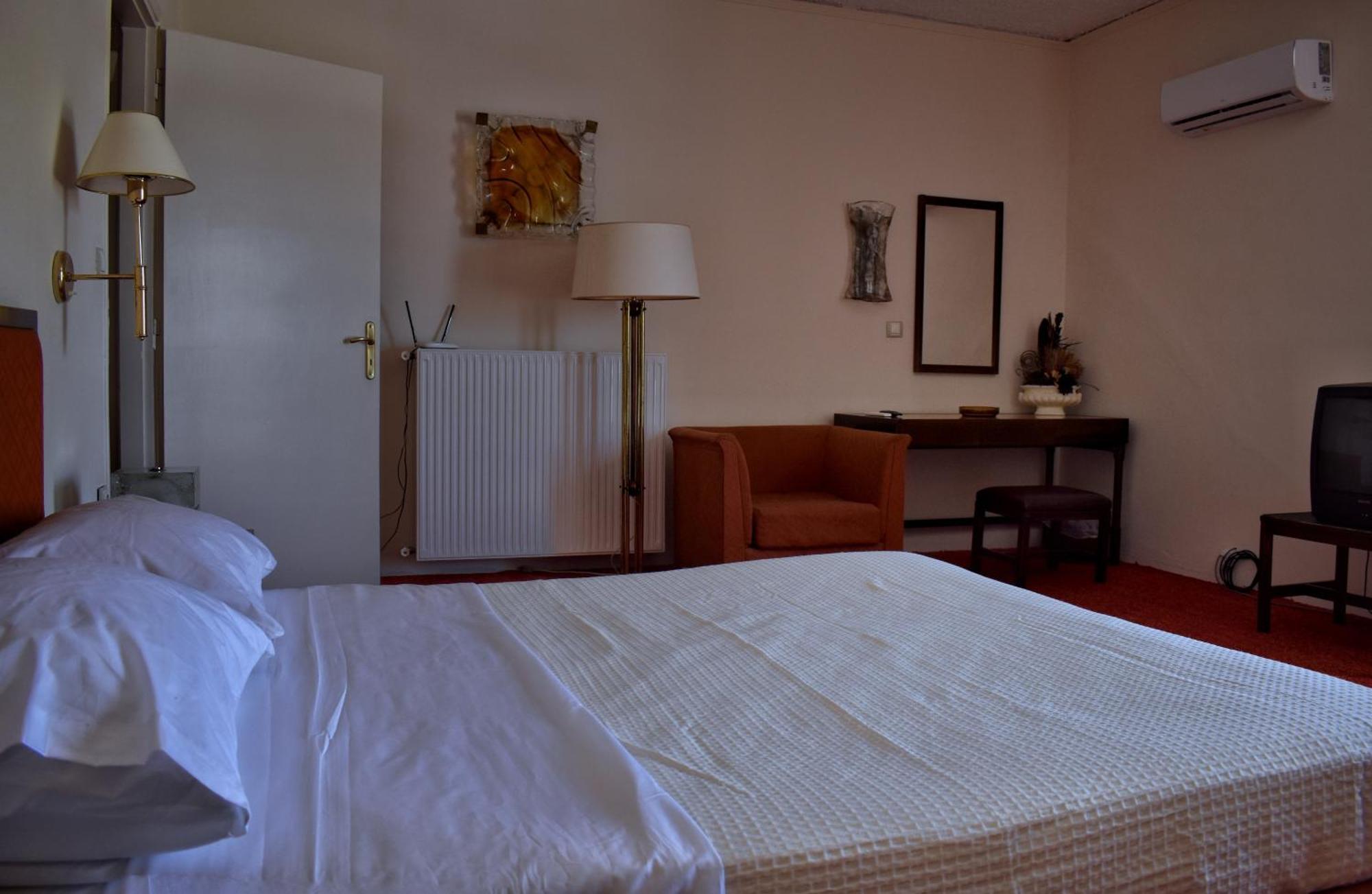 Hotel Theoxenia Missolonghi Ngoại thất bức ảnh
